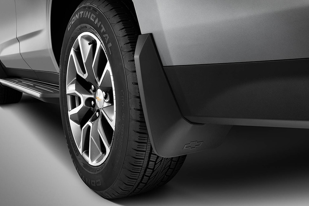 Loderas traseras en negro para Chevrolet Suburban 2024