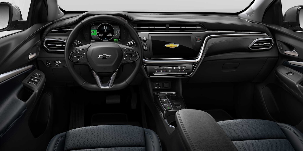 Chevrolet Bolt EUV 2023, SUV eléctrica con interiores en color piel negra