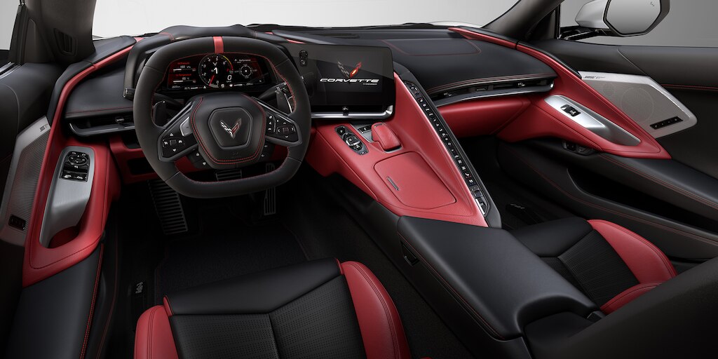 Chevrolet Corvette Stingray 2024 con interior jet black adrenaline bitono