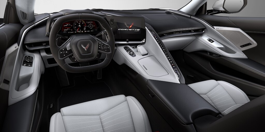 Chevrolet Corvette Stingray 2024 con interior jet black sky cool gray bitono