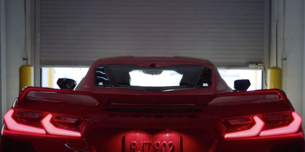 Chevrolet Corvette Stingray 2024 con carrocería totalmente nueva