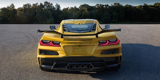 Chevrolet Corvette Z06 2025, auto deportivo de lujo con cámara de visión trasera y delantera HD - vista trasera
