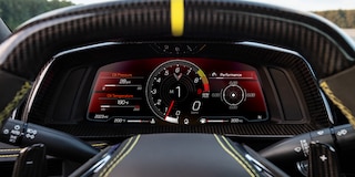 Auto deportivo de lujo Chevrolet Corvette Z06 2025 con Head-Up Display con gráficos a color y reconfigurable