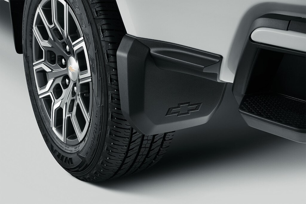Loderas traseras moldeadas con emblema Chevrolet para Colorado 2025